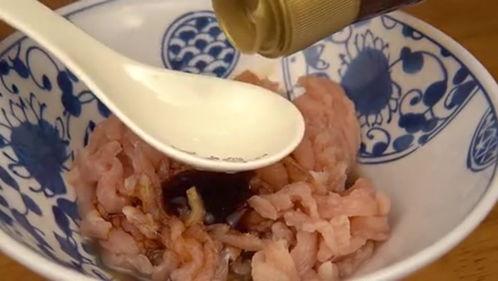 尼泊尔吃佛手瓜视频,佛手瓜的独特烹饪之旅