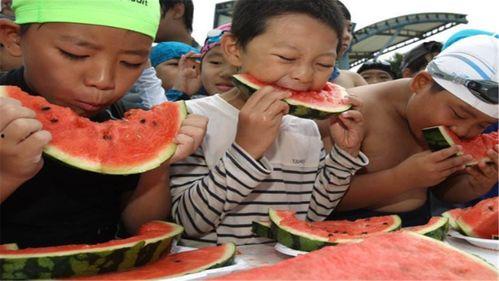 美国人看吃瓜视频,揭秘网络热点的国际视角