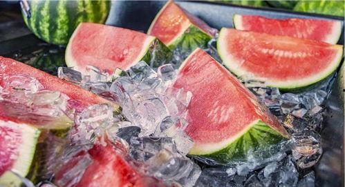 七夕吃瓜现场视频大全,视频大全带你领略甜蜜与搞笑瞬间