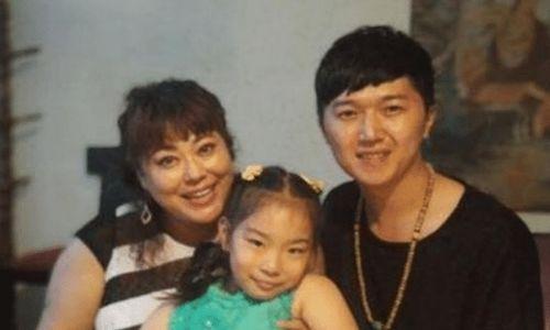 吃瓜李菁菁最新视频,娱乐圈幕后真相大曝光！