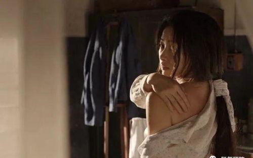 美女吃的瓜甜不甜视频大全,美女品尝瓜果甜蜜时光大盘点