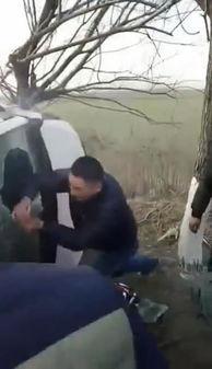 湖南小伙吃切瓜事件视频,网友惊呼“瓜王”诞生！