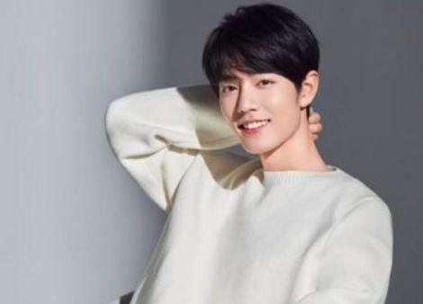 肖战吃瓜儿视频完整版,揭秘娱乐圈幕后真相